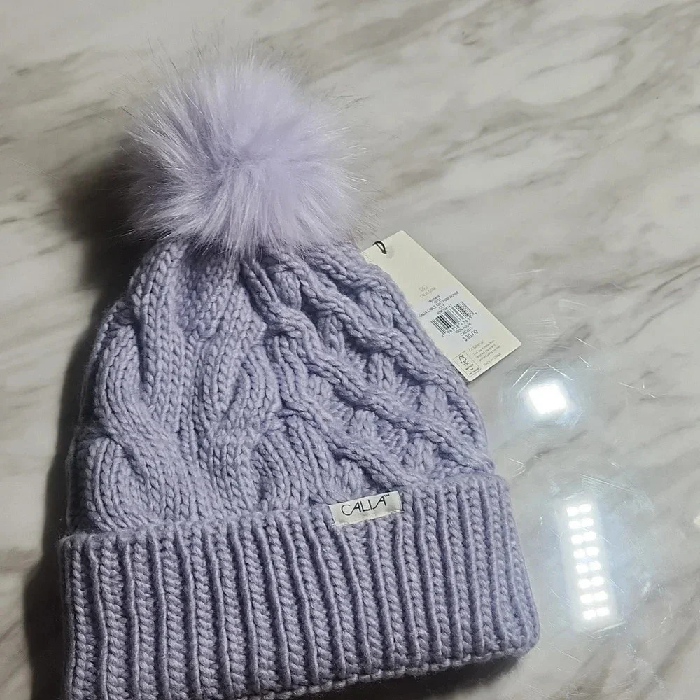 Calia Cable Knit Pom Beanie Womens in Lily Nwt - Picture 5 of 6